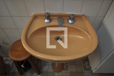 Casa à venda com 180m², 3 quartos e 2 vagasBanheiro Social