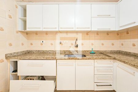 Apartamento para alugar com 220m², 3 quartos e 2 vagas Apartamento para alugar com 220m², 3 quartos e 2 vagasCozinha