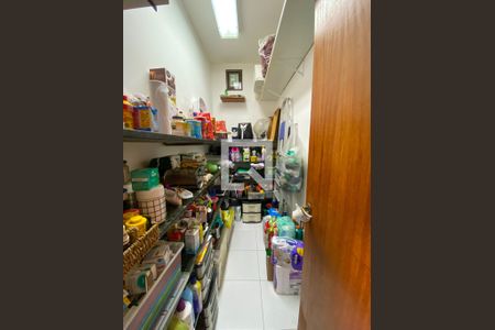 Casa à venda com 225m², 3 quartos e 3 vagas Casa à venda com 225m², 3 quartos e 3 vagasCozinha