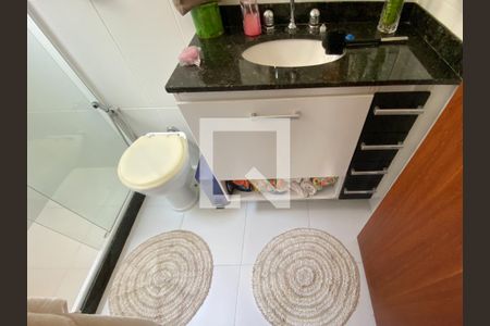 Casa à venda com 225m², 3 quartos e 3 vagas Casa à venda com 225m², 3 quartos e 3 vagasBanheiro