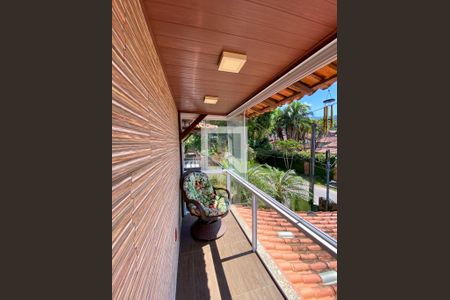 Casa à venda com 225m², 3 quartos e 3 vagas Casa à venda com 225m², 3 quartos e 3 vagasVaranda da suíte