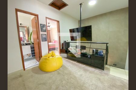Casa à venda com 225m², 3 quartos e 3 vagas Casa à venda com 225m², 3 quartos e 3 vagasSala 2