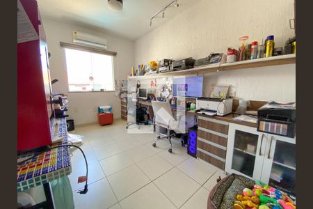 Casa à venda com 225m², 3 quartos e 3 vagas Casa à venda com 225m², 3 quartos e 3 vagasQuarto 3
