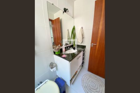 Casa à venda com 225m², 3 quartos e 3 vagas Casa à venda com 225m², 3 quartos e 3 vagasBanheiro