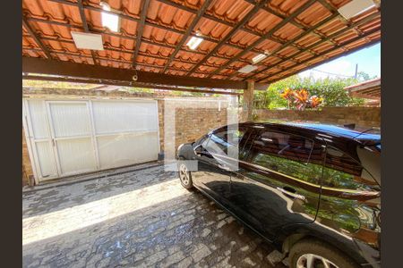 Casa à venda com 225m², 3 quartos e 3 vagas Casa à venda com 225m², 3 quartos e 3 vagasGaragem