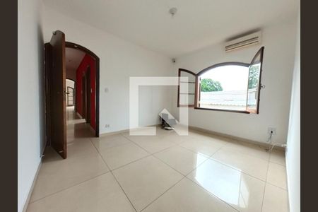 Casa para alugar com 250m², 3 quartos e sem vaga Casa para alugar com 250m², 3 quartos e sem vagaQuarto 2