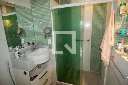 Apartamento à venda com 90m², 3 quartos e 1 vaga Apartamento à venda com 90m², 3 quartos e 1 vagaBanheiro da suite