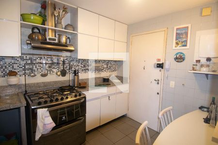 Apartamento à venda com 90m², 3 quartos e 1 vaga Apartamento à venda com 90m², 3 quartos e 1 vagaCozinha