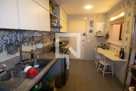 Apartamento à venda com 90m², 3 quartos e 1 vaga Apartamento à venda com 90m², 3 quartos e 1 vagaCozinha