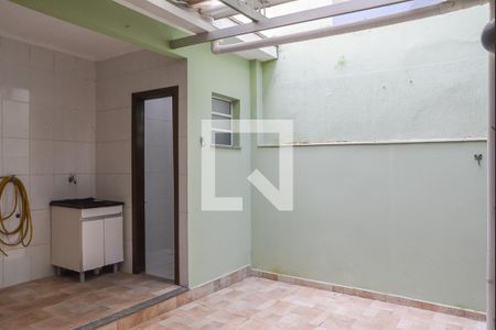 Casa à venda com 206m², 3 quartos e 4 vagas Casa à venda com 206m², 3 quartos e 4 vagasÁrea de Serviço