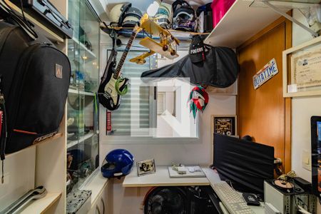 Apartamento à venda com 91m², 4 quartos e 2 vagas Apartamento à venda com 91m², 4 quartos e 2 vagasQuarto 2