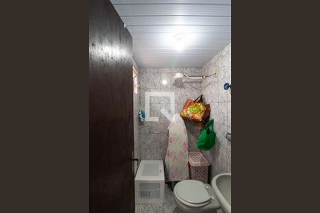 Casa de condomínio à venda com 90m², 2 quartos e 2 vagas Casa de condomínio à venda com 90m², 2 quartos e 2 vagasBanheiro 02