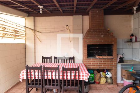 Casa de condomínio à venda com 90m², 2 quartos e 2 vagas Casa de condomínio à venda com 90m², 2 quartos e 2 vagasChurrasqueira