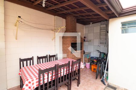 Casa de condomínio à venda com 90m², 2 quartos e 2 vagas Casa de condomínio à venda com 90m², 2 quartos e 2 vagasChurrasqueira