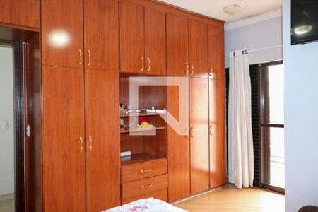 Apartamento à venda com 180m², 3 quartos e 2 vagasSuite