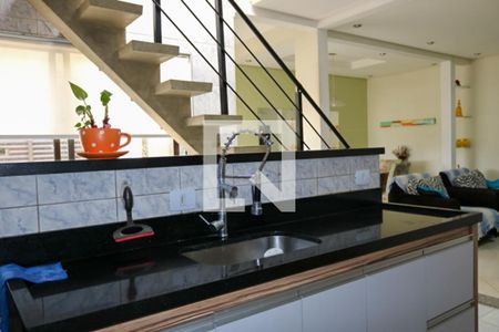 Apartamento à venda com 180m², 3 quartos e 2 vagasCozinha