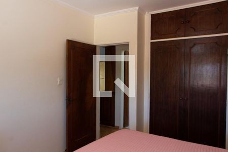 Casa à venda com 300m², 3 quartos e 4 vagas Casa à venda com 300m², 3 quartos e 4 vagasQUARTO 3