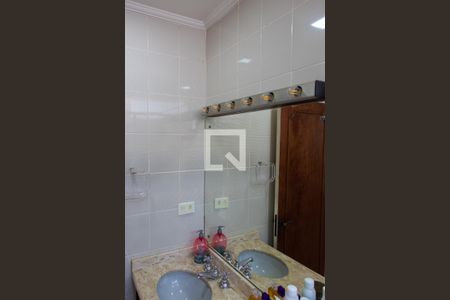 Casa à venda com 300m², 3 quartos e 4 vagas Casa à venda com 300m², 3 quartos e 4 vagasBANHEIRO SOCIAL