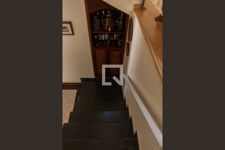 Casa à venda com 300m², 3 quartos e 4 vagas Casa à venda com 300m², 3 quartos e 4 vagasESCADA ACESSO