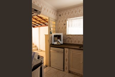 Casa à venda com 300m², 3 quartos e 4 vagas Casa à venda com 300m², 3 quartos e 4 vagasCOZINHA