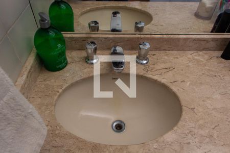 Casa à venda com 300m², 3 quartos e 4 vagas Casa à venda com 300m², 3 quartos e 4 vagasBANHEIRO DA SUITE