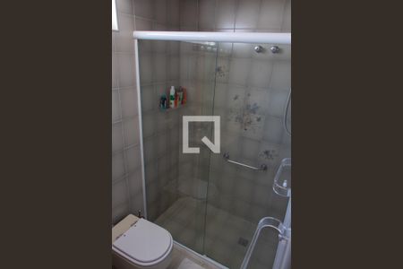 Casa à venda com 300m², 3 quartos e 4 vagas Casa à venda com 300m², 3 quartos e 4 vagasBANHEIRO DA SUITE