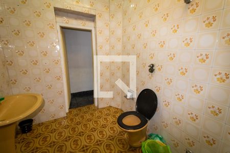 Casa à venda com 170m², 6 quartos e sem vaga Casa à venda com 170m², 6 quartos e sem vagaBanheiro