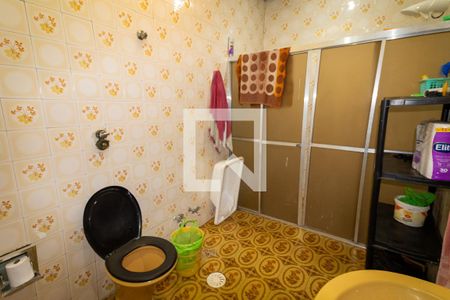 Casa à venda com 170m², 6 quartos e sem vaga Casa à venda com 170m², 6 quartos e sem vagaBanheiro