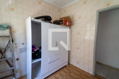 Casa à venda com 170m², 6 quartos e sem vaga Casa à venda com 170m², 6 quartos e sem vagaQuarto 4