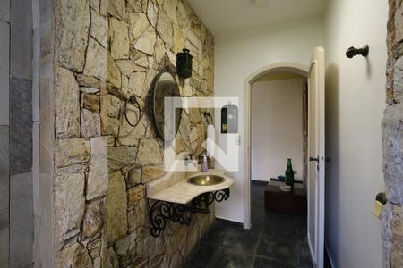 Casa à venda com 650m², 5 quartos e 3 vagasBanheiro da Sala de Jogos