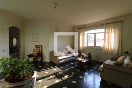 Casa à venda com 650m², 5 quartos e 3 vagasSaleta