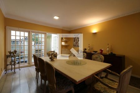 Casa à venda com 650m², 5 quartos e 3 vagasSala de Jantar