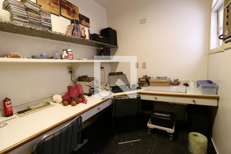 Casa à venda com 650m², 5 quartos e 3 vagasSala de Trabalho