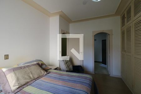 Casa à venda com 650m², 5 quartos e 3 vagasSuíte 2