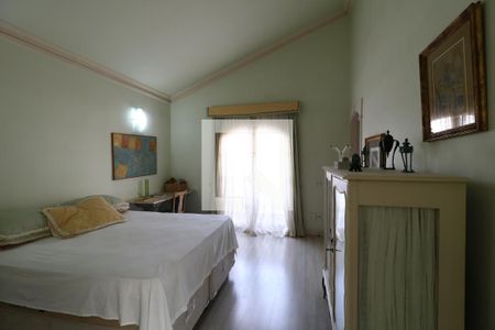 Casa à venda com 650m², 5 quartos e 3 vagasSuíte 4