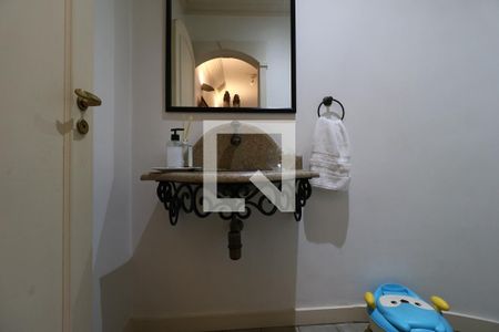 Casa à venda com 650m², 5 quartos e 3 vagasLavabo