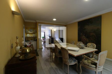 Casa à venda com 650m², 5 quartos e 3 vagasSala de Jantar