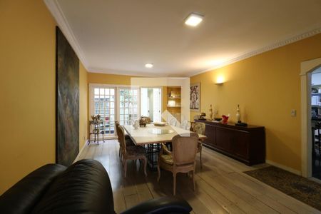 Casa à venda com 650m², 5 quartos e 3 vagasSala de Jantar