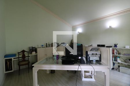 Casa à venda com 650m², 5 quartos e 3 vagasEscritório