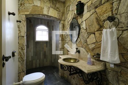 Casa à venda com 650m², 5 quartos e 3 vagasBanheiro da Sala de Jogos