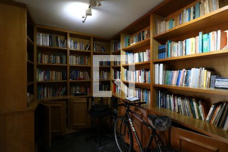 Casa à venda com 650m², 5 quartos e 3 vagasBiblioteca