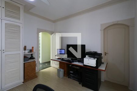 Casa à venda com 650m², 5 quartos e 3 vagasSuíte 1