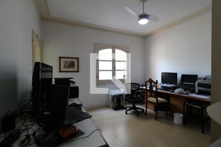 Casa à venda com 650m², 5 quartos e 3 vagasSuíte 1