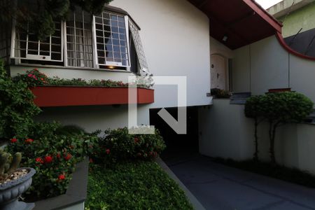 Casa à venda com 650m², 5 quartos e 3 vagasEntrada