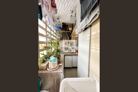 Apartamento à venda com 68m², 2 quartos e 1 vagaÁrea de Serviço