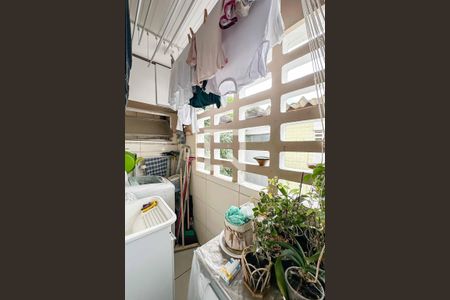 Apartamento à venda com 68m², 2 quartos e 1 vagaÁrea de Serviço