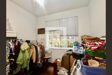 Apartamento à venda com 175m², 4 quartos e sem vaga Apartamento à venda com 175m², 4 quartos e sem vagaQuarto