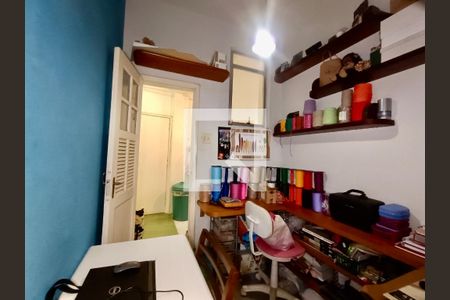 Apartamento à venda com 175m², 4 quartos e sem vaga Apartamento à venda com 175m², 4 quartos e sem vagaQuarto