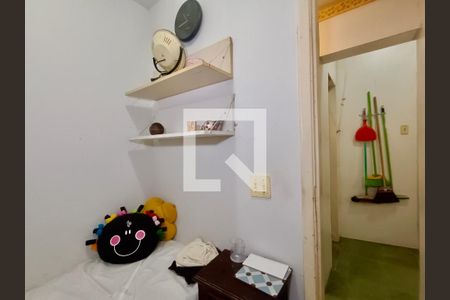 Apartamento à venda com 175m², 4 quartos e sem vaga Apartamento à venda com 175m², 4 quartos e sem vagaQuarto serviço
