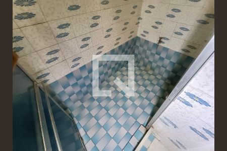 Apartamento à venda com 175m², 4 quartos e sem vaga Apartamento à venda com 175m², 4 quartos e sem vagaBanheiro social